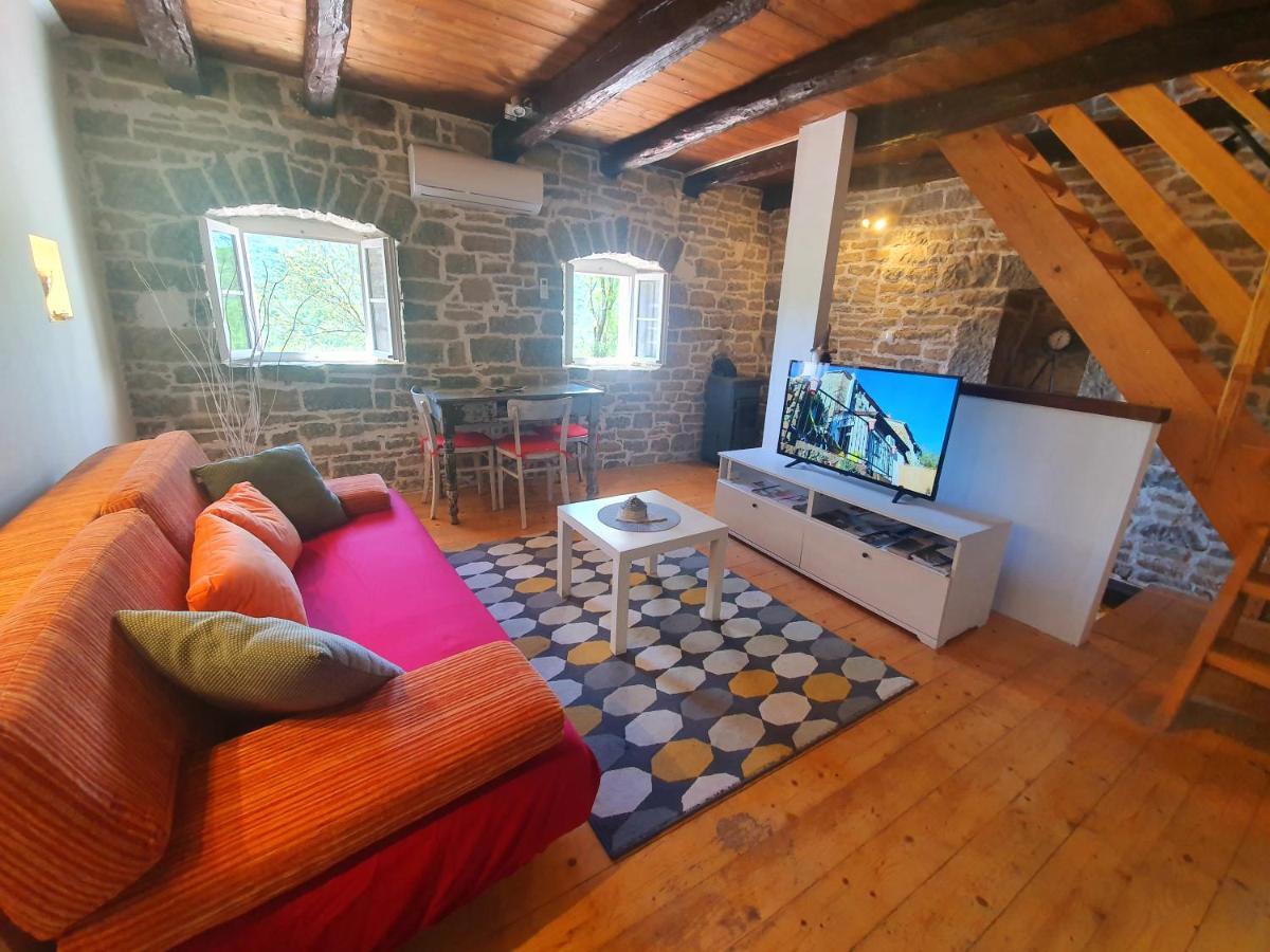 Casa Leonarda, Old Authentic Istrian Stone House Near Motovun, Central Istria Zamask Bagian luar foto