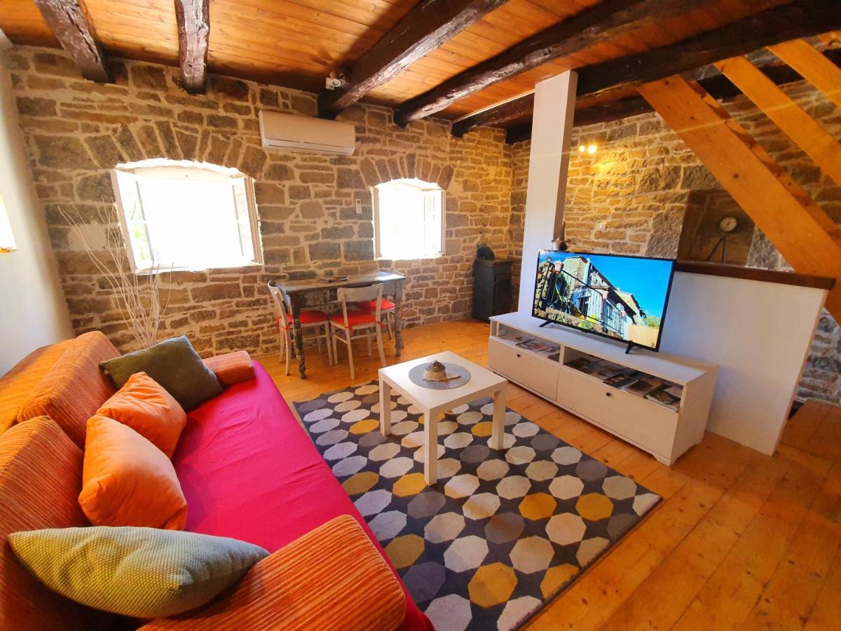 Casa Leonarda, Old Authentic Istrian Stone House Near Motovun, Central Istria Zamask Bagian luar foto