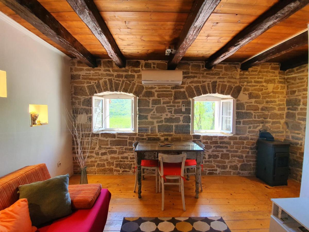 Casa Leonarda, Old Authentic Istrian Stone House Near Motovun, Central Istria Zamask Bagian luar foto