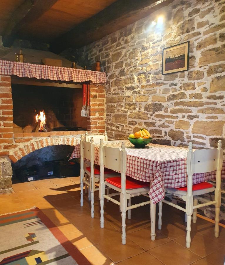 Casa Leonarda, Old Authentic Istrian Stone House Near Motovun, Central Istria Zamask Bagian luar foto