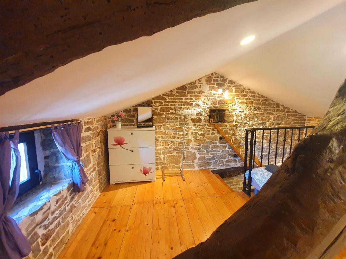 Casa Leonarda, Old Authentic Istrian Stone House Near Motovun, Central Istria Zamask Bagian luar foto